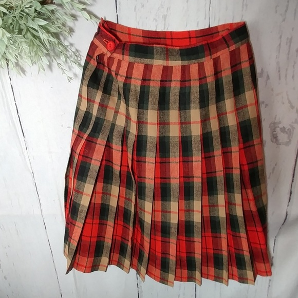 Vintage Dresses & Skirts - Vintage school girl pleated plaid kilt skirt Vintage Dresses & Skirts - Vintage school girl pleated plaid kilt skirt